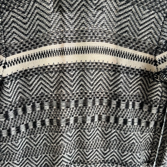 Anthropologie Angel Of The North Black and Cream Patterned Cardigan - Picture 10 of 11